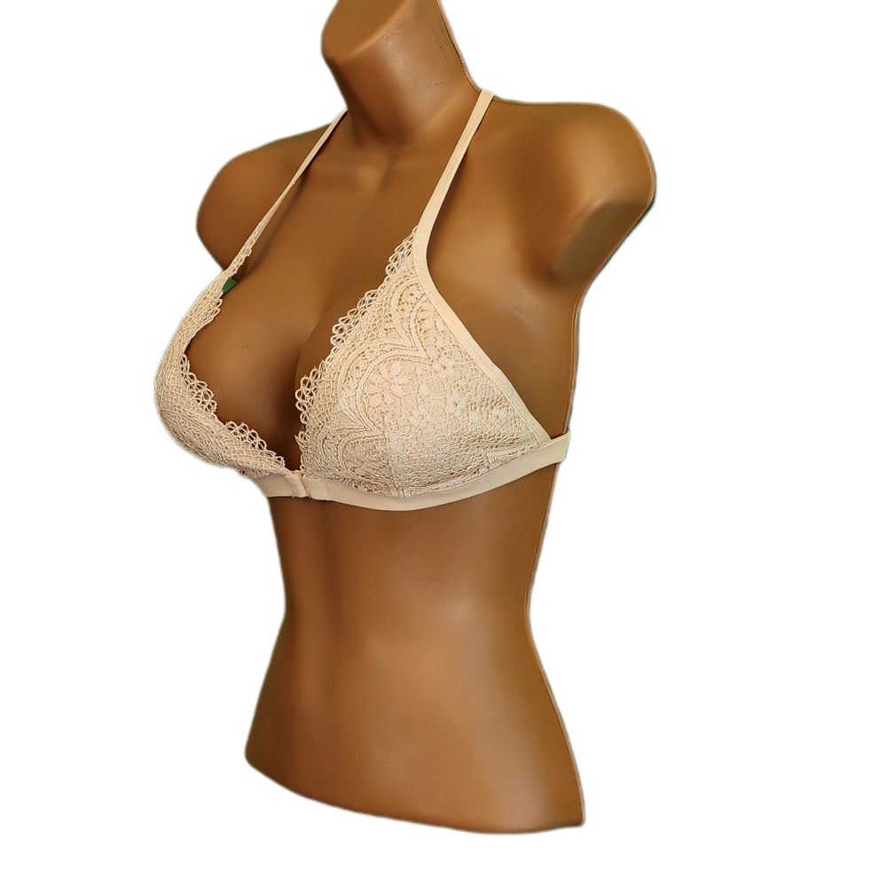 Victoria's Secret Cream Body by Victoria Lace Bralette (Large)